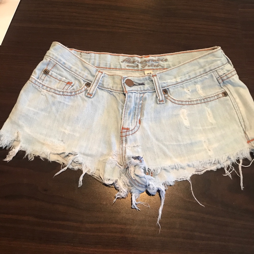 Abercrombie & Fitch light wash shorts Sz00